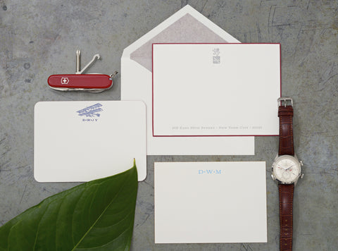 Picket’s Press offers the oldest printing methods steeped in tradition and elegance, with an updated style and combining modern printing techniques that make this elegance accessible to anyone.
